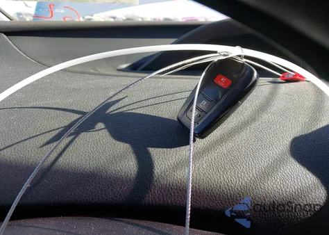 2017 Toyota Prius Two из США, поврежденный, VIN JTDKBRFU3H3039211